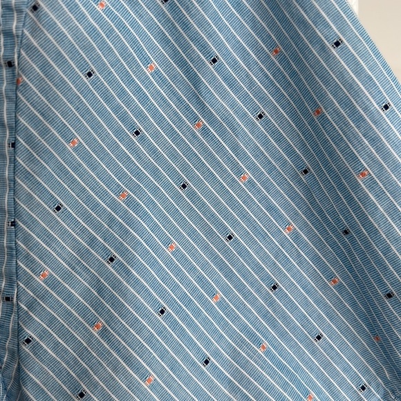 Light blue patterned button down - Picture 4 of 4